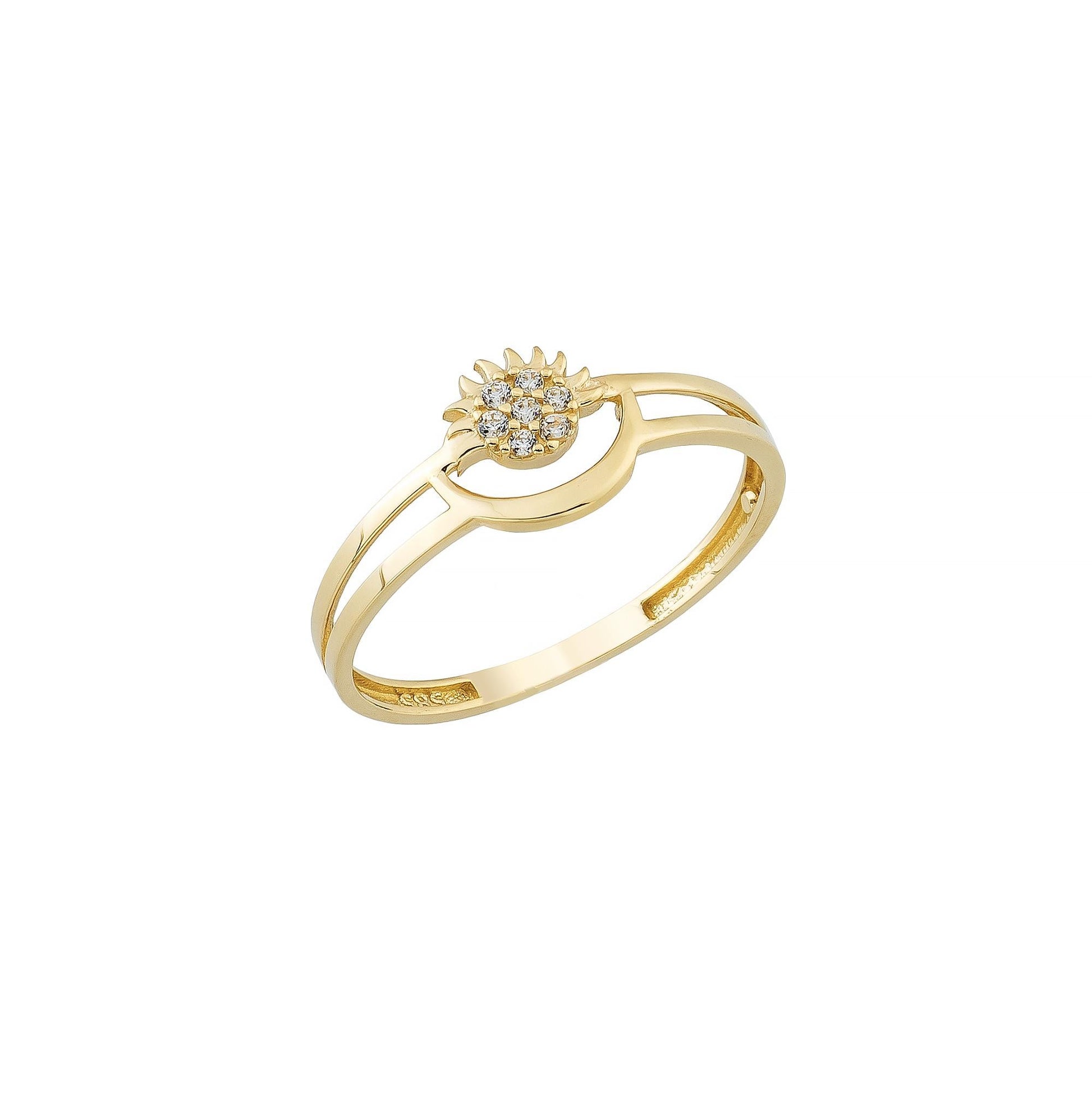 minimalist gold jewelry for women