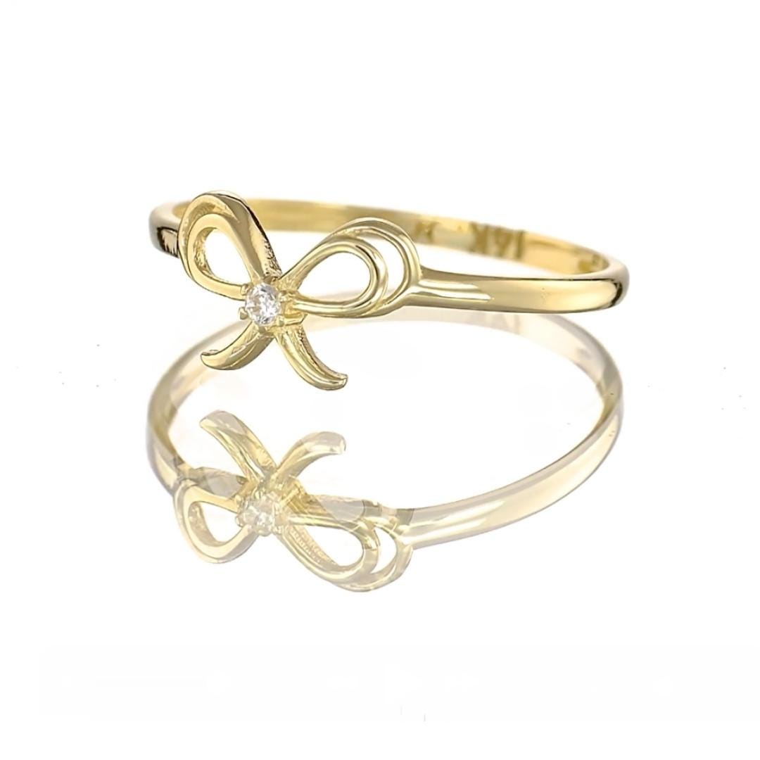 minimalist gold ring