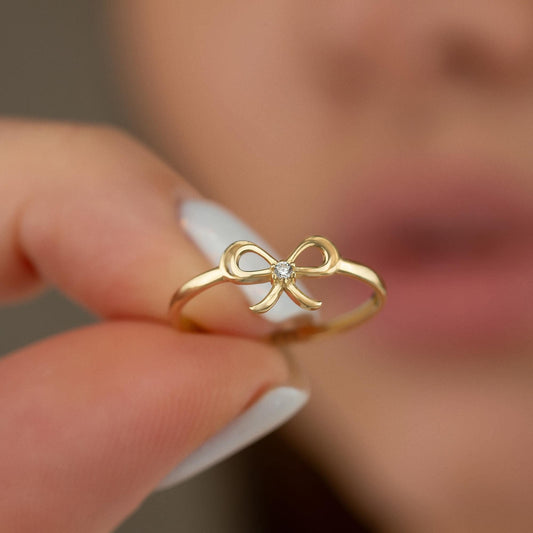 14k bow ring