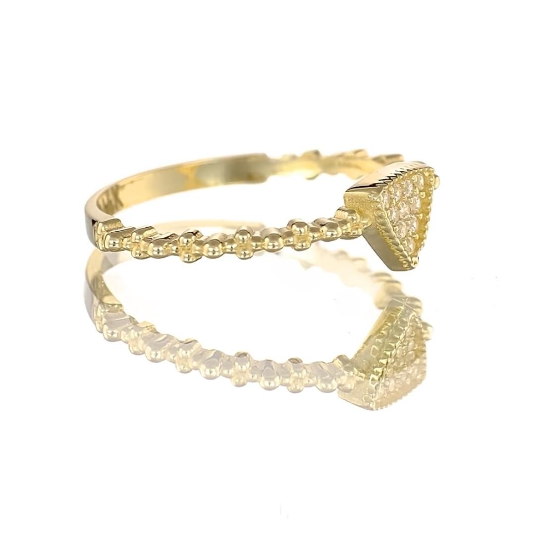 dainty gold ring