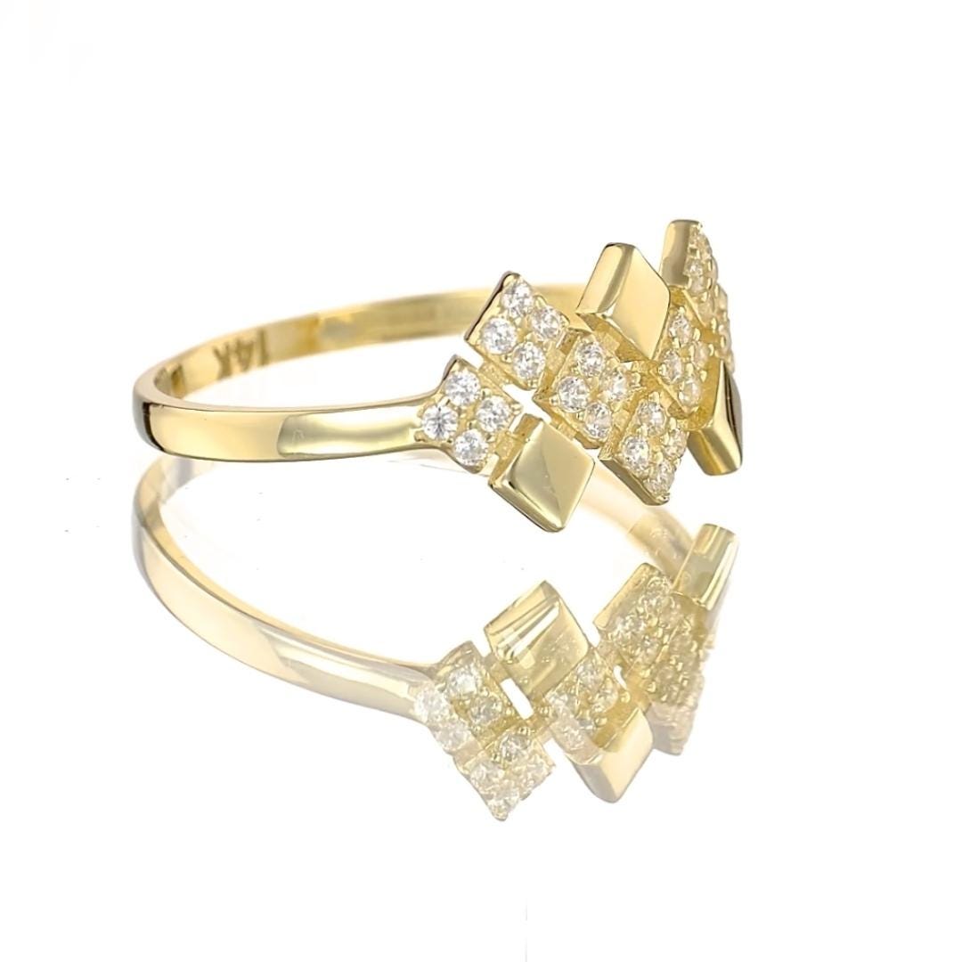 elegant gold ring