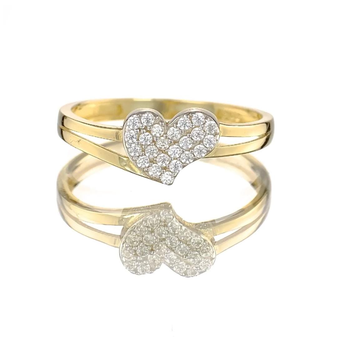 sparkling heart ring